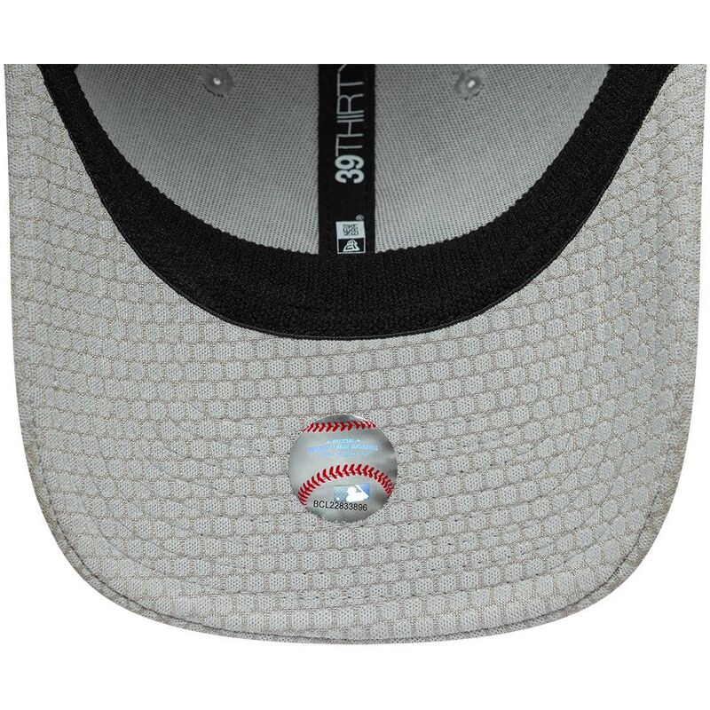 lippikset-kaareva-harmaa-istuva-39thirty-stretch-mesh-new-york-yankees-mlb-new-era