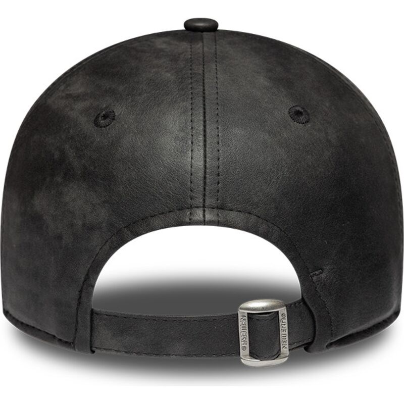 lippikset-kaareva-musta-saadettava-nauha-9twenty-washed-pu-new-york-yankees-mlb-new-era