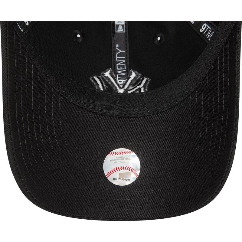 lippikset-kaareva-musta-saadettava-nauha-9twenty-league-essential-new-york-yankees-mlb-new-era