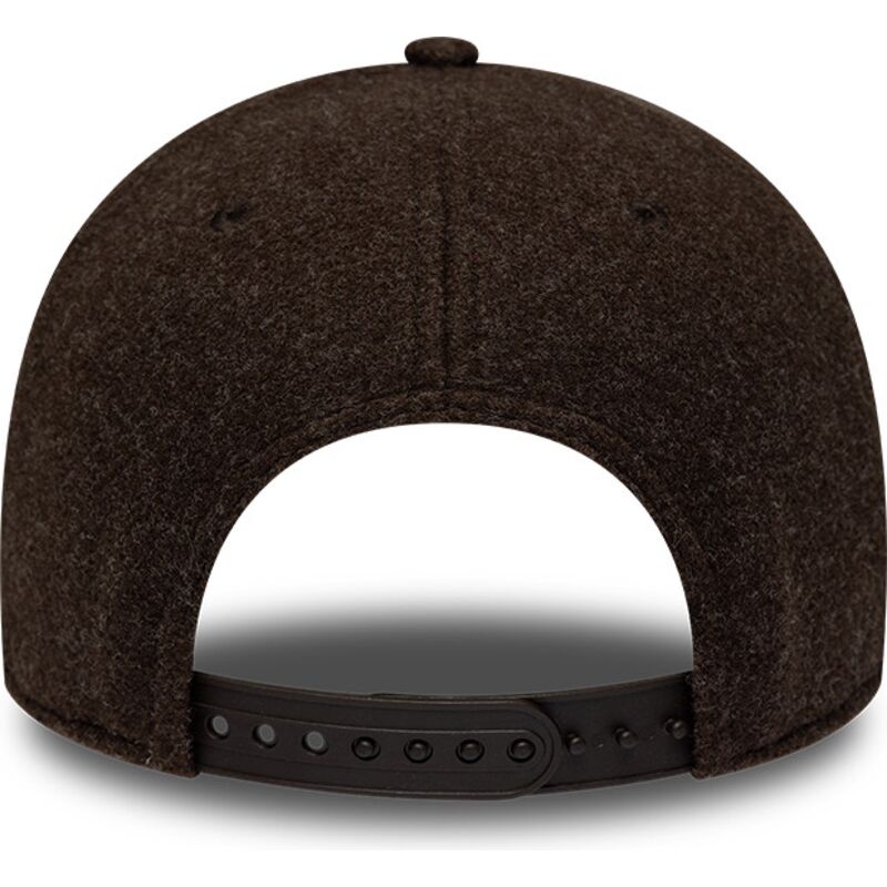 lippikset-kaareva-ruskea-snapback-9forty-winter-new-york-yankees-mlb-new-era
