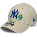lippikset-kaareva-beige-saadettava-nauha-9forty-monster-icon-new-york-yankees-mlb-new-era