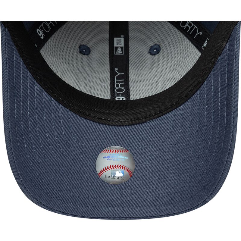 lippikset-kaareva-sininen-saadettava-nauha-lapsille-9forty-space-glow-in-the-dark-new-york-yankees-mlb-new-era lippikset-kaareva-sininen-saadettava-nauha-lapsille-9forty-space-glow-in-the-dark-new-york-yankees-mlb-new-era