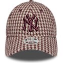 lippikset-kaareva-punainen-saadettava-nauha-9forty-m-crown-houndstooth-new-york-yankees-mlb-new-era