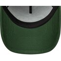 lippikset-kaareva-rekka-vihrea-snapback-a-frame-oval-patch-foam-new-era