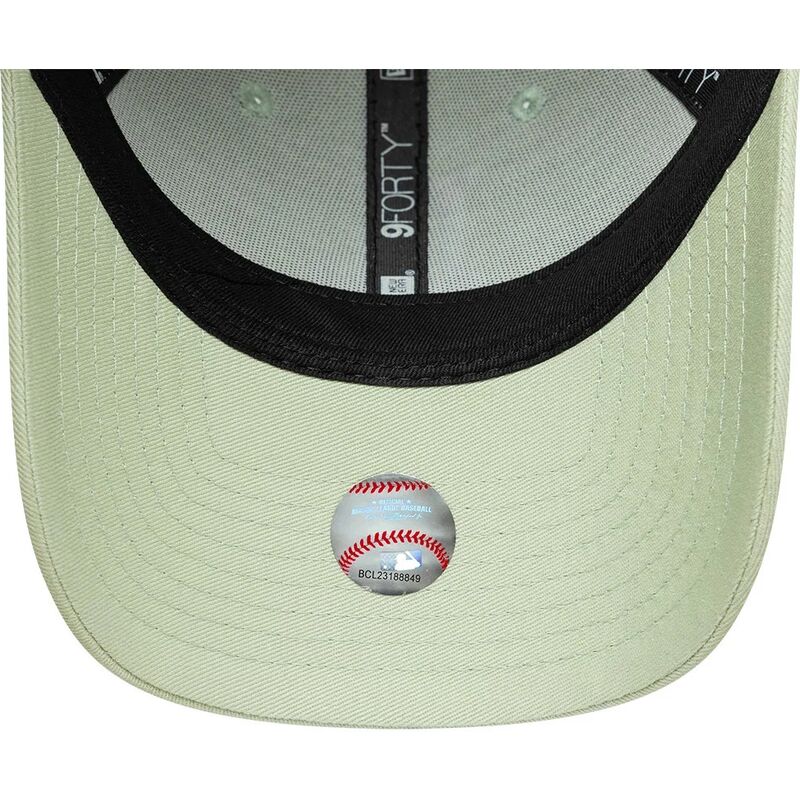 lippikset-kaareva-vihrea-saadettava-nauha-9forty-league-ess-9forty-league-essential-los-angeles-dodgers-mlb-new-era lippikset-kaareva-vihrea-saadettava-nauha-9forty-league-ess-9forty-league-essential-los-angeles-dodgers-mlb-new-era