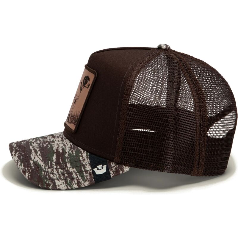 lippikset-kaareva-rekka-ruskea-snapback-engraved-dog-camo-glitch-the-farm-goorin-bros