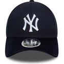 lippikset-kaareva-laivastonsininen-snapback-9forty-m-crown-cord-visor-new-york-yankees-mlb-new-era