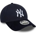 lippikset-kaareva-laivastonsininen-snapback-9forty-m-crown-cord-visor-new-york-yankees-mlb-new-era