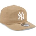 lippikset-kaareva-beige-snapback-19twenty-precurved-new-york-yankees-mlb-new-era
