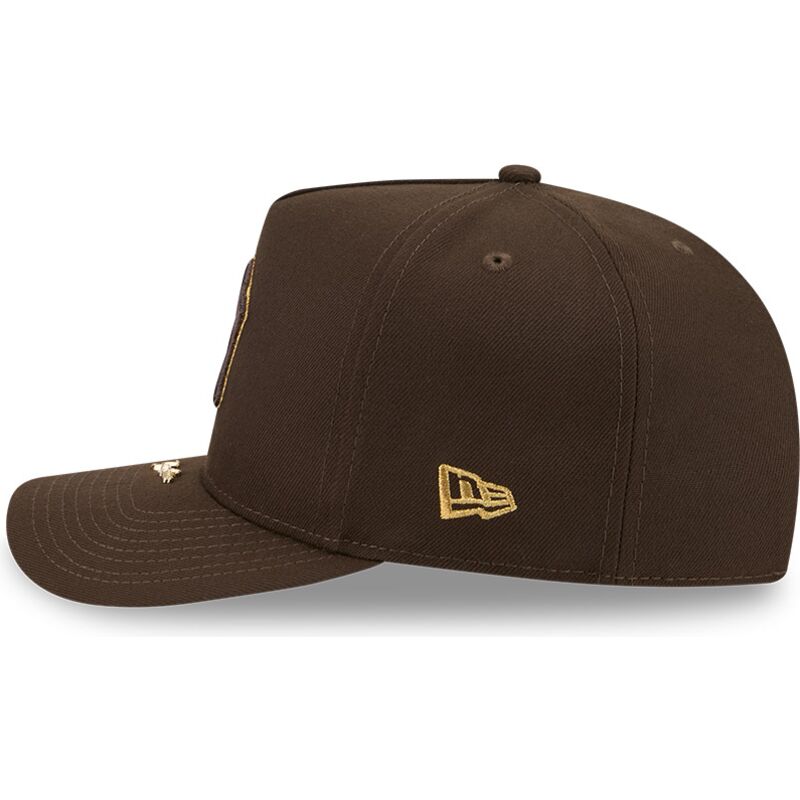 lippikset-kaareva-ruskea-snapback-9fifty-a-frame-precurved-visor-pin-new-york-yankees-mlb-new-era lippikset-kaareva-ruskea-snapback-9fifty-a-frame-precurved-visor-pin-new-york-yankees-mlb-new-era