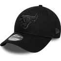 lippikset-kaareva-musta-saadettava-nauha-9forty-team-outline-chicago-bulls-nba-new-era