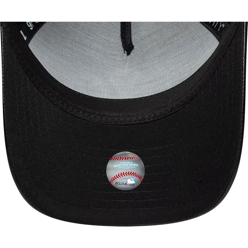 lippikset-kaareva-musta-saadettava-nauha-9forty-m-crown-a-frame-fabric-mix-new-york-yankees-mlb-new-era
