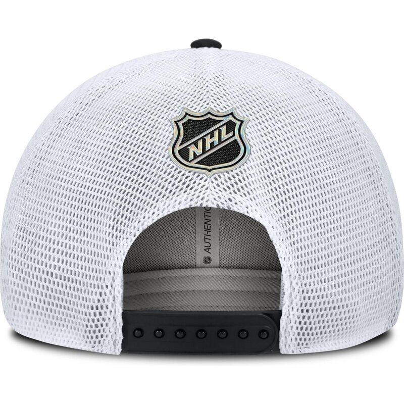 lippikset-kaareva-rekka-musta-snapback-structured-meshback-chicago-blackhawks-nhl-fanatics